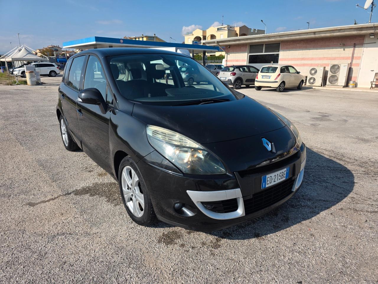 Renault Scenic Scénic X-Mod 1.5 dCi 110CV Luxe