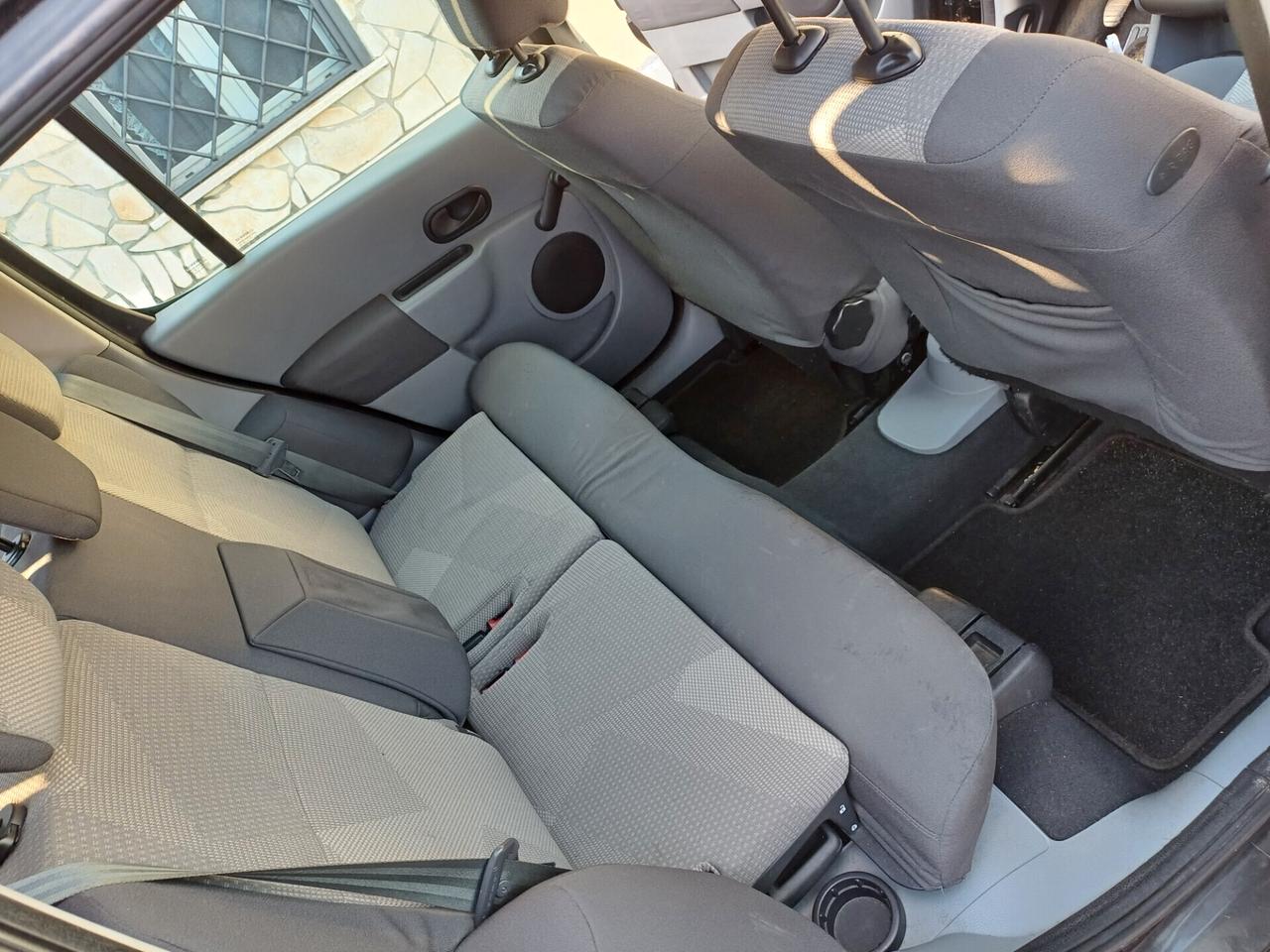 Renault Modus 1.5 dCi 85CV Dynamique