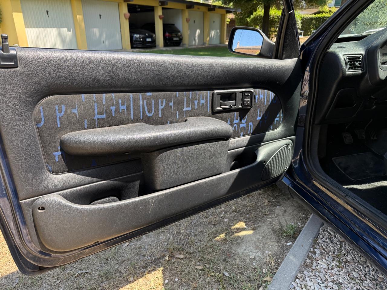 Peugeot 106 1.6i 16V cat 3 porte Rallye