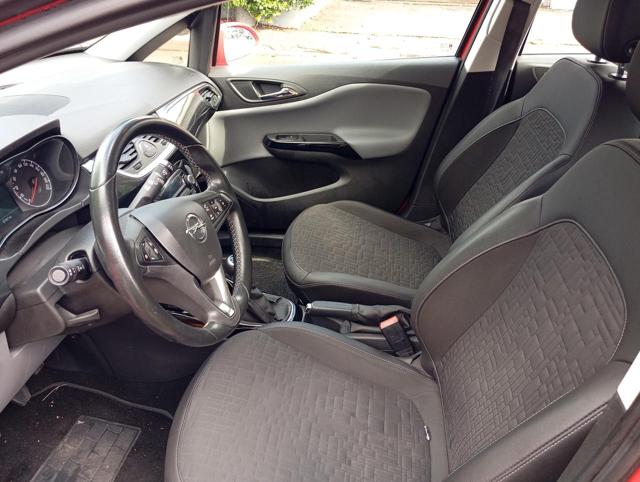 Opel Corsa 1.4 5 porte Cosmo Permute