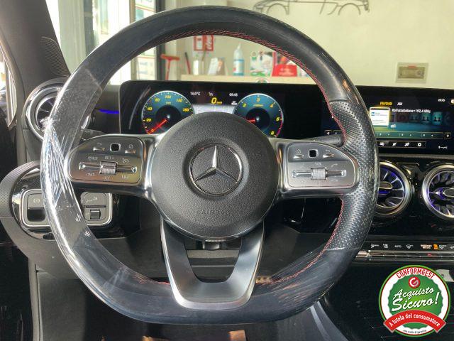 MERCEDES-BENZ A 180 d Premium AMG *NIGHT PACK *TETTO *PACKLUCI