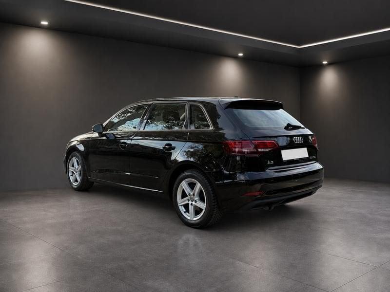 Audi A3 30 TDI S tronic Business