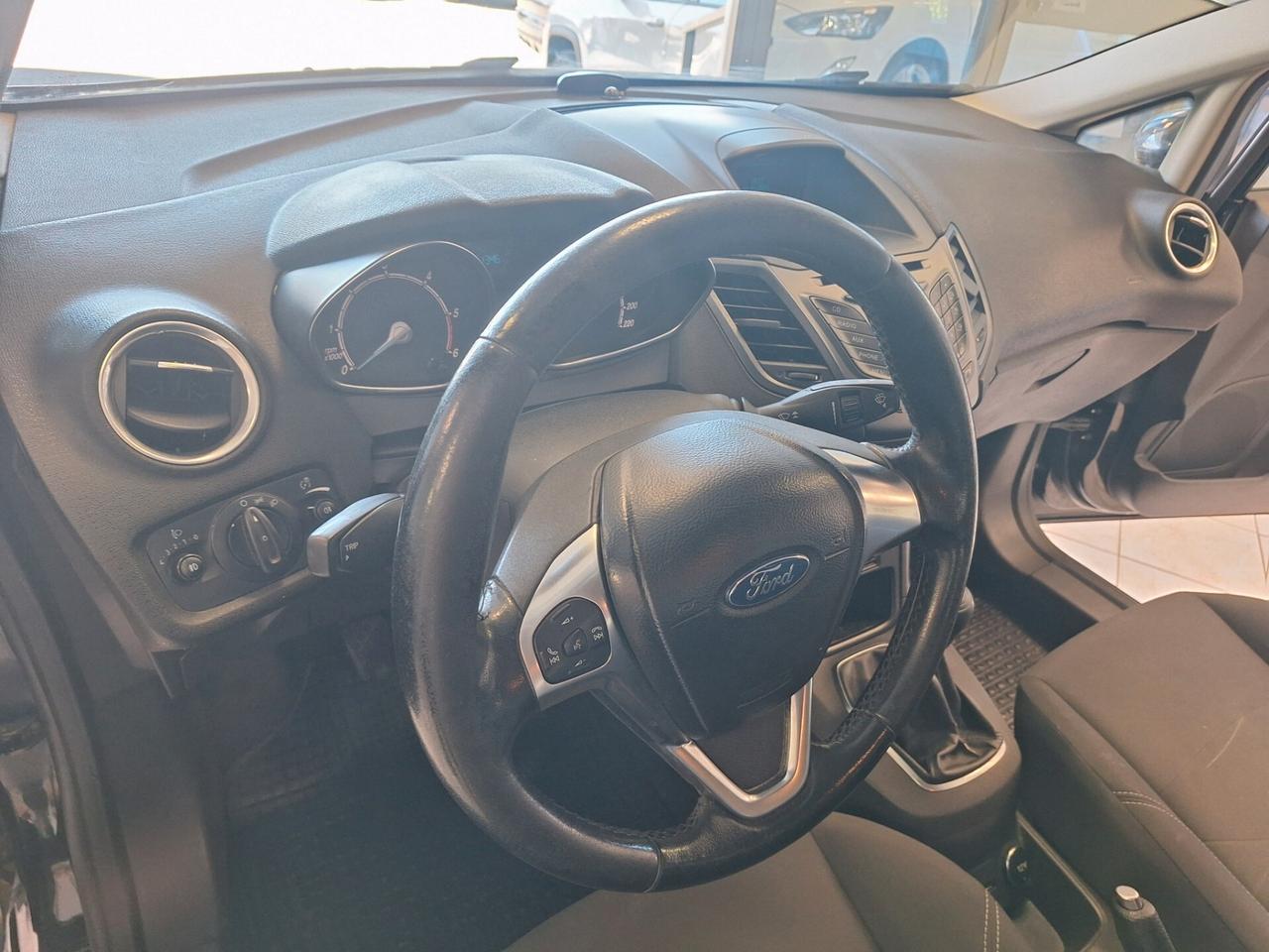 Ford Fiesta 1.5 TDCi 75CV 5 porte Business