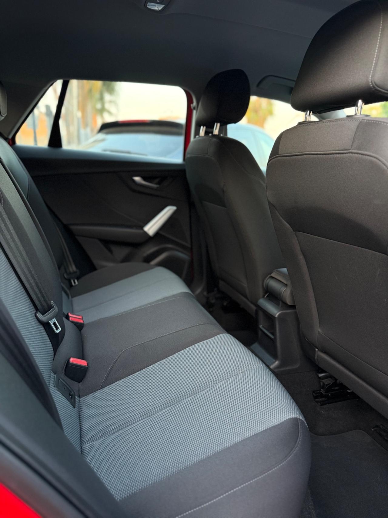 Audi Q2 1.6 TDI Design UNICO PROP - 2017