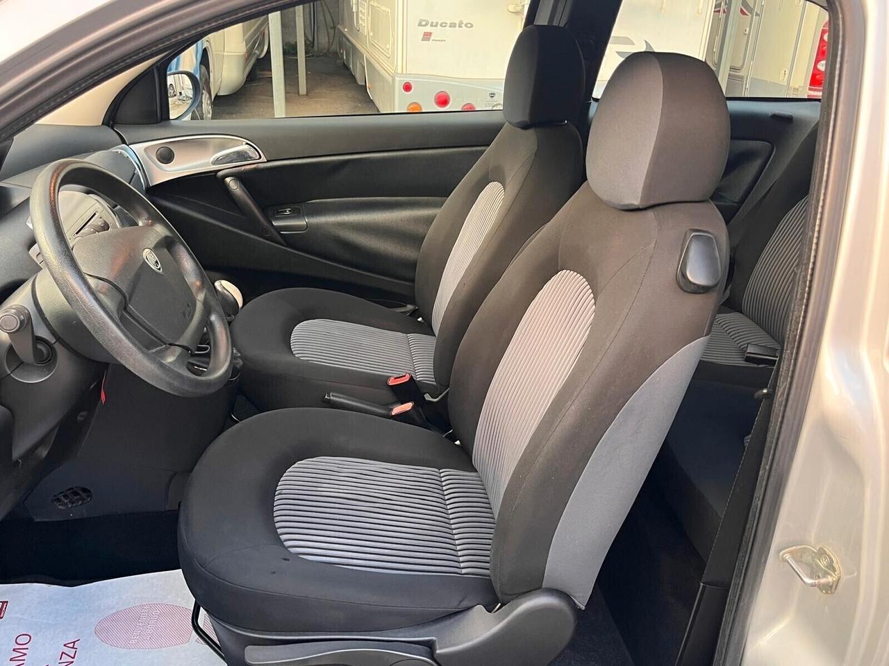 Lancia Ypsilon 1.2 60Cv Argento 80.000KM NUOVISSIMA