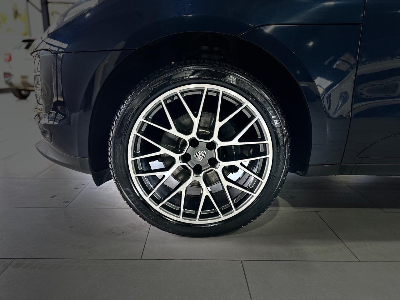 Porsche Macan 2.0 PASM