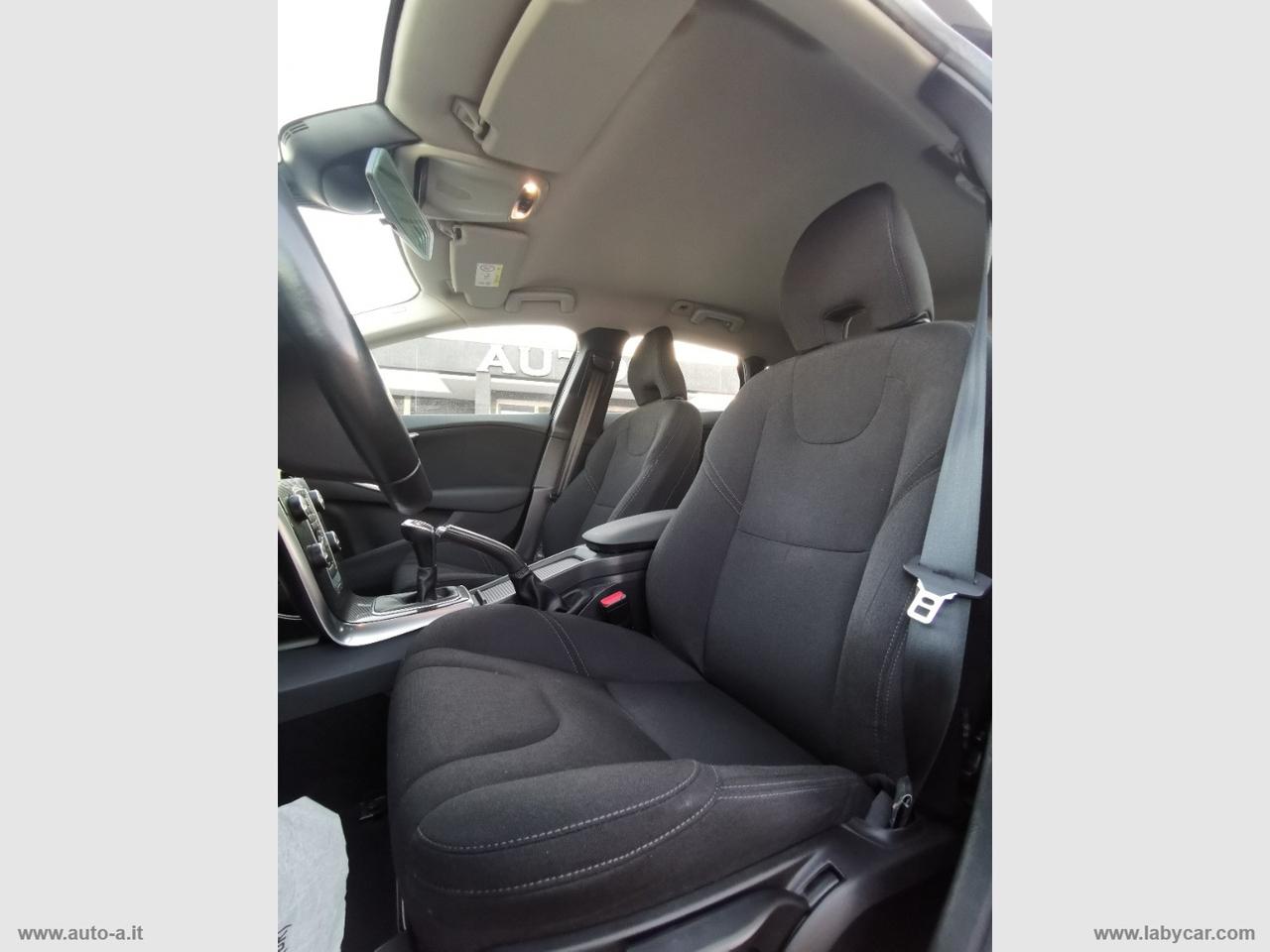VOLVO V40 D2 Kinetic