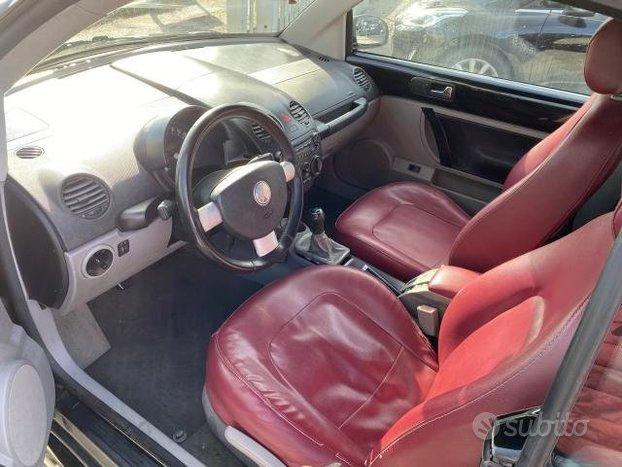 Volkswagen New Beetle NEW BEETLE CABRIO