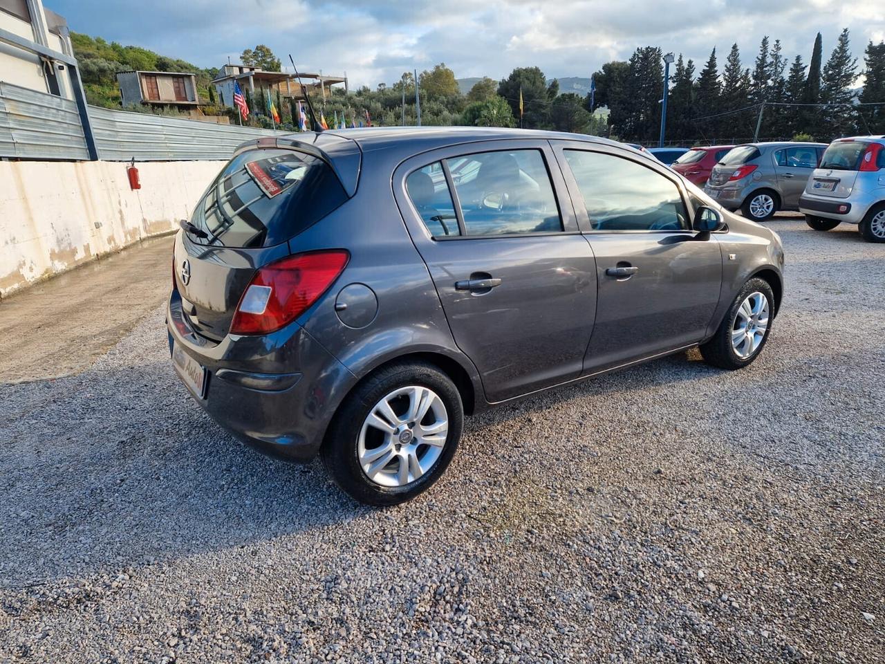 Opel Corsa 1.2 5 porte Elective