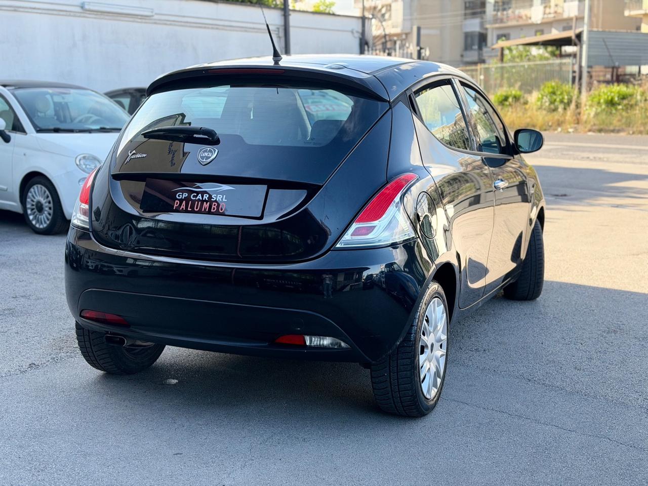 Lancia Ypsilon 1.2 69 CV 5 porte S&S Silver COME NUOVA