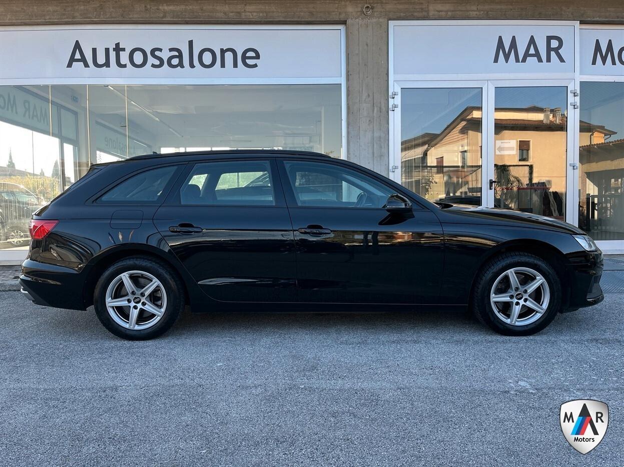 Audi A4 30 TDI mhev S tronic Business Advanced
