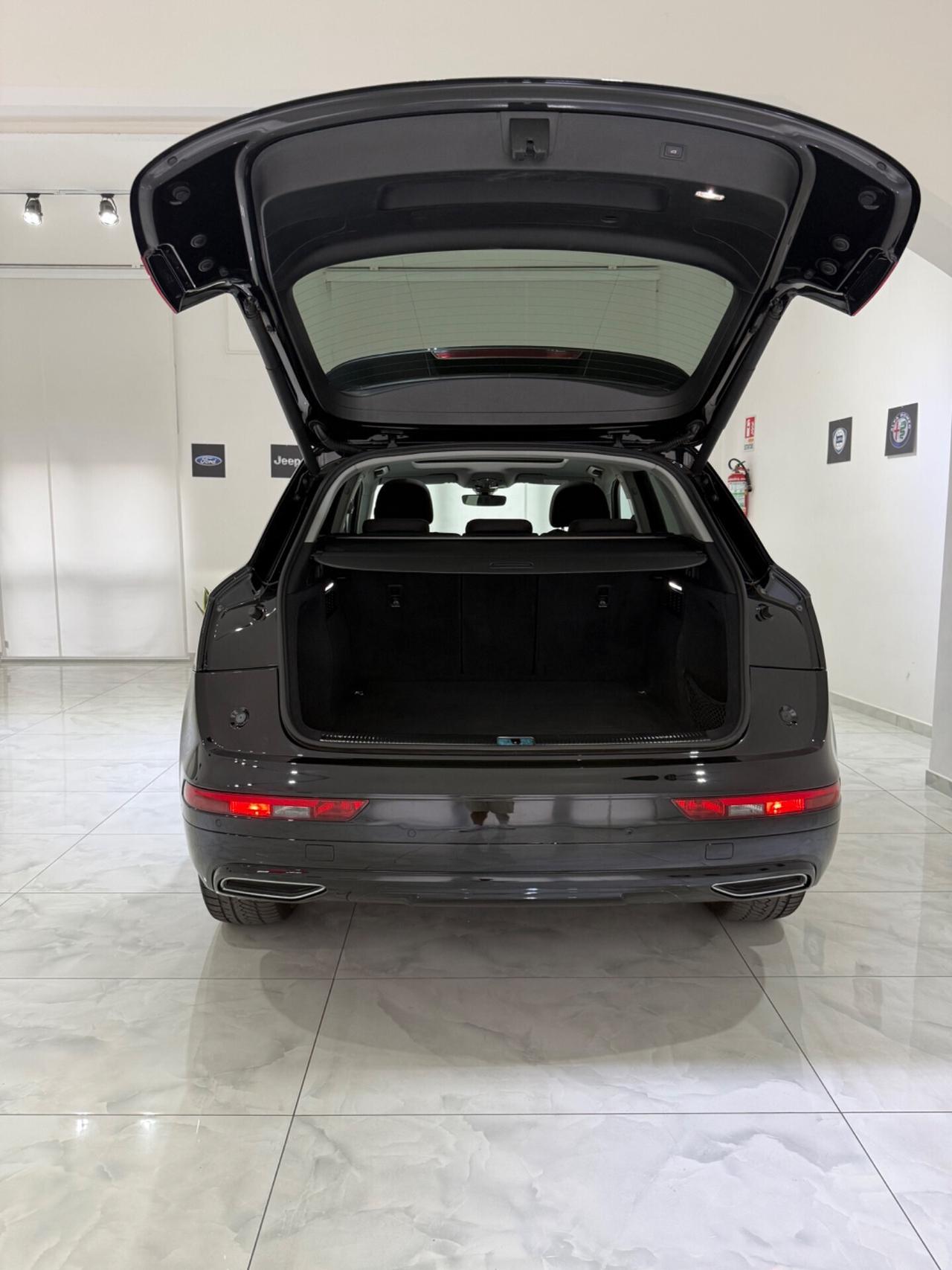 AUDI Q5 40 TDI QUATTRO S TRONIC S LINE PLUS