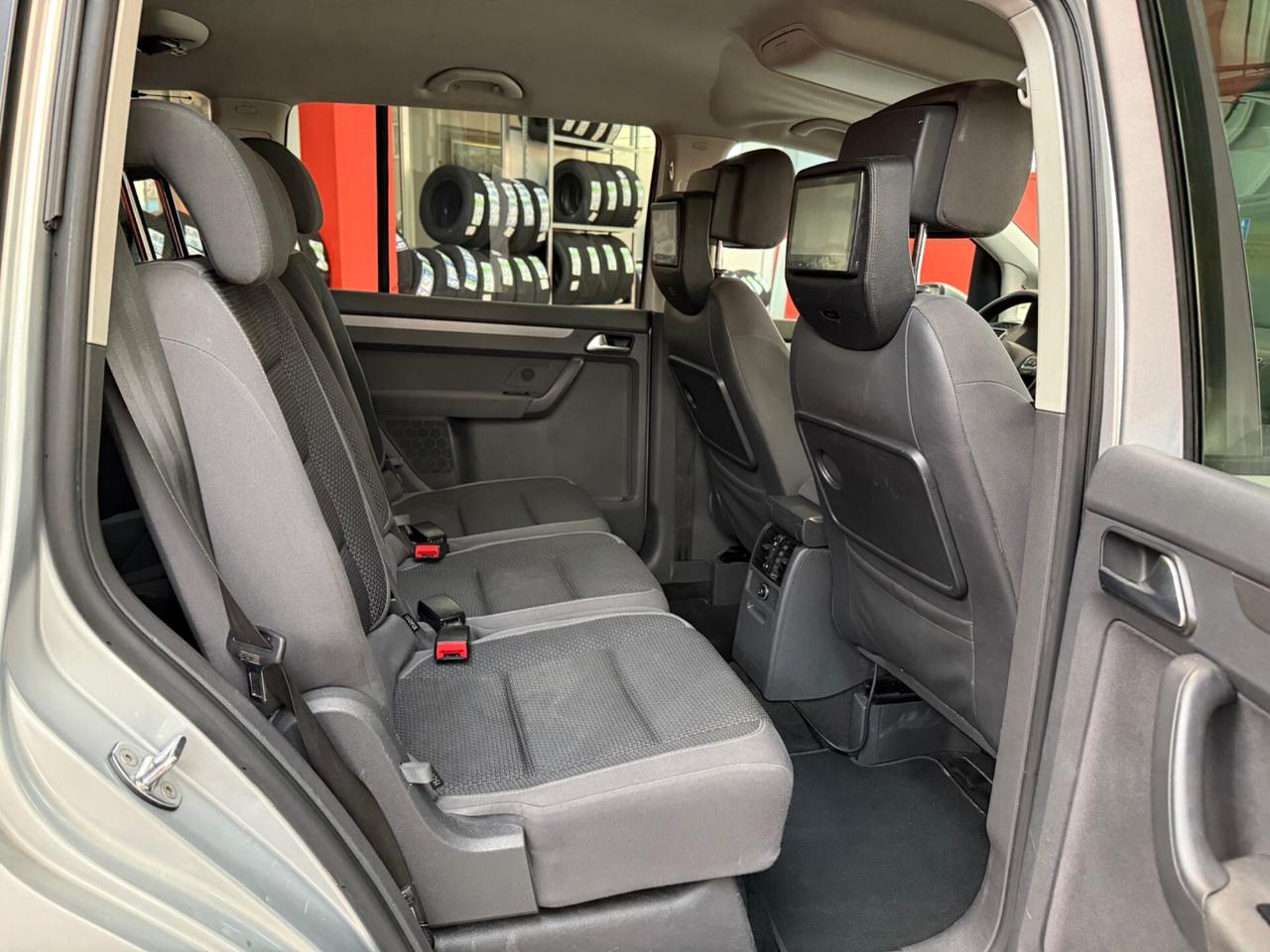Volkswagen Touran 1.4 TSI Highline EcoFuel 7 POSTI