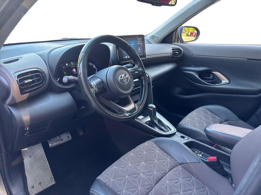 Toyota Yaris Cross 1.5h Lounge fwd 116cv e-cvt