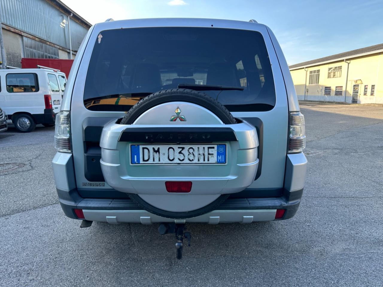 Mitsubishi Pajero 3.2 AUT. 7 POSTI GANCIO TRAINO