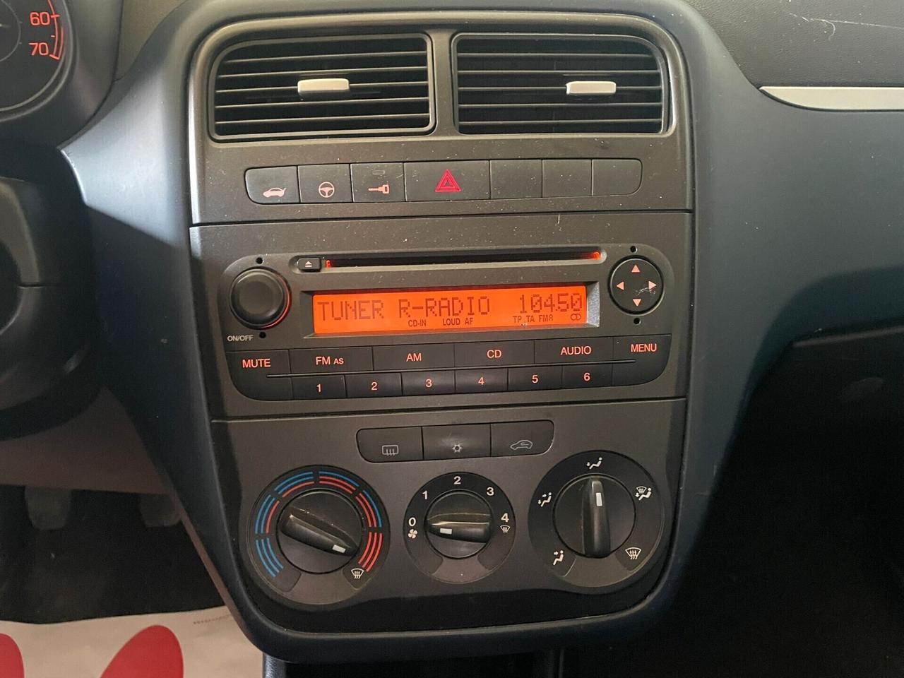 FIAT GRANDE PUNTO 1.2 - NEOPATENTATI