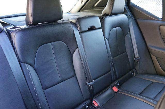 VOLVO XC40 T3 Geartronic Inscription Pari al Nuovo Certificat