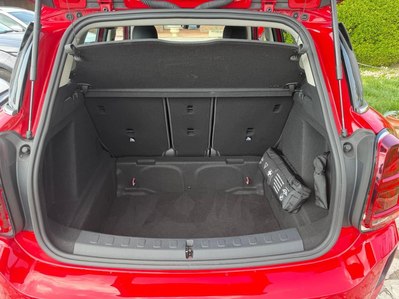 Mini Cooper Countryman 1.5 neopatentati