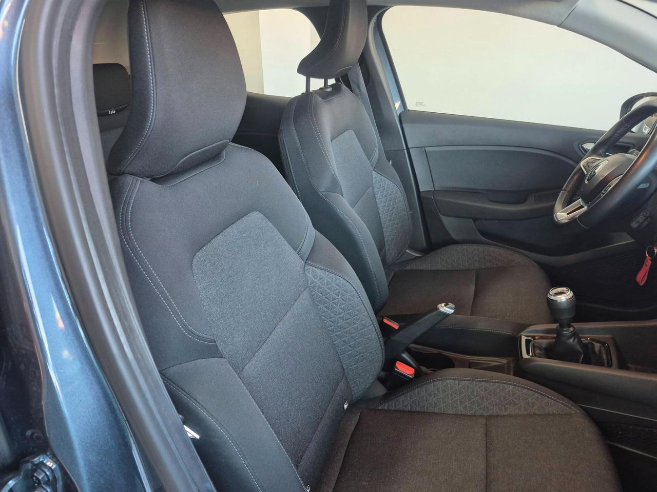 Renault Clio TCe 90 CV 5 porte IVA ESPOSTA