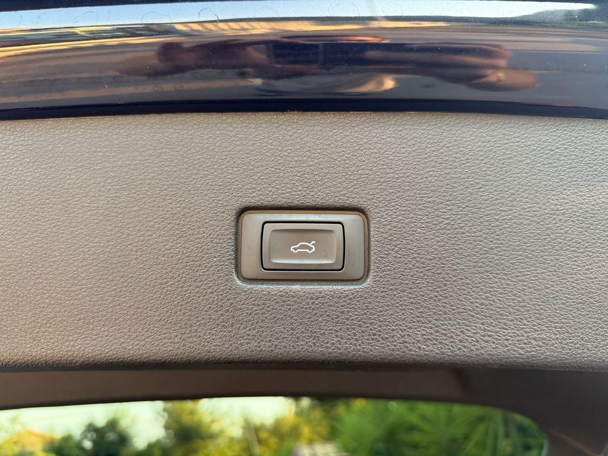 AUDI - Q8 - 50 TDI 286 CV quattro tiptronic Sport