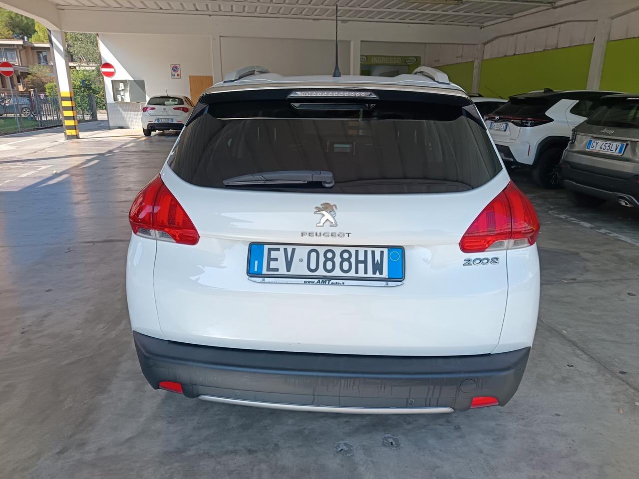 Peugeot 2008 1.6 VTi 120CV Allure