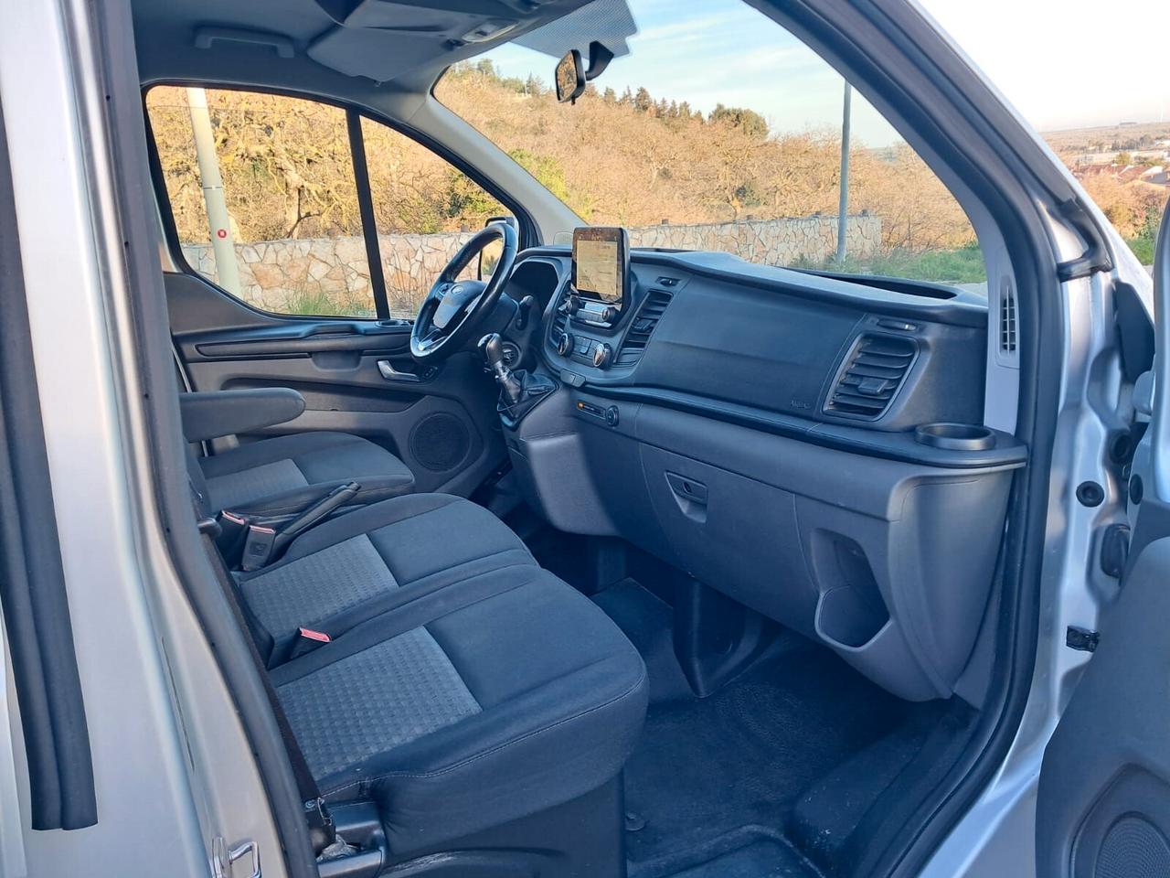 Ford Transit Custom 2.0 TDCi 130 cv 320 L2H1 (9 Posti)