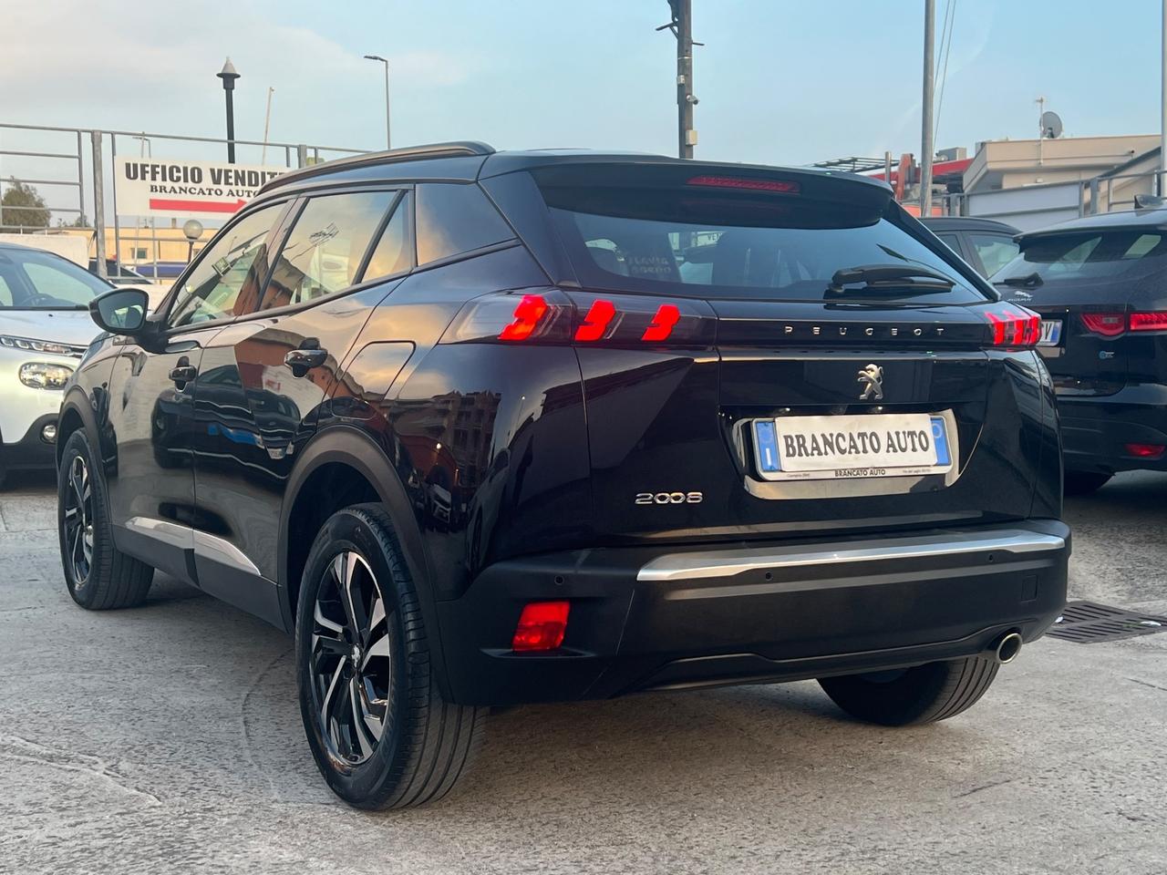 Peugeot 2008 PureTech 100 S&S Allure