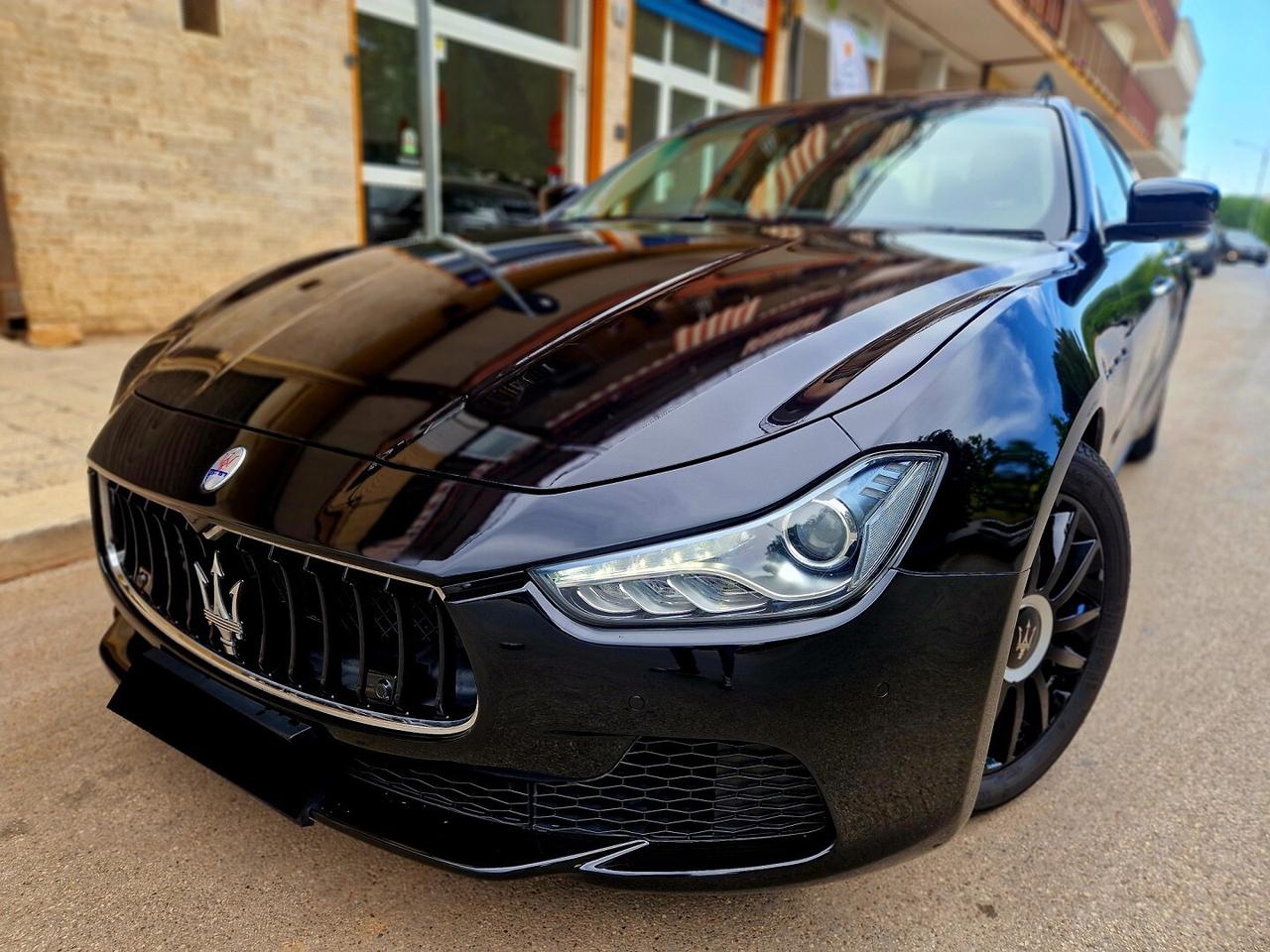 MASERATI GHIBLI V6 DIESEL 275CV NERISSIMO EDITION