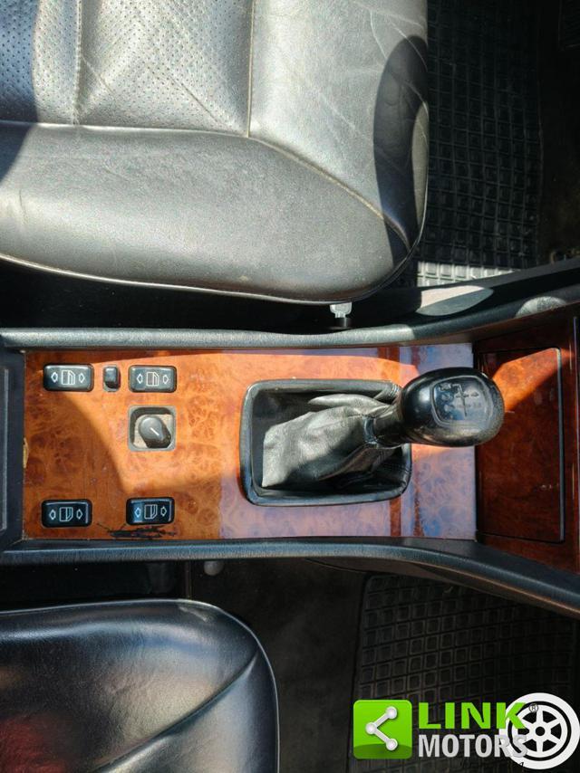 MERCEDES-BENZ E 200 cat Coupé