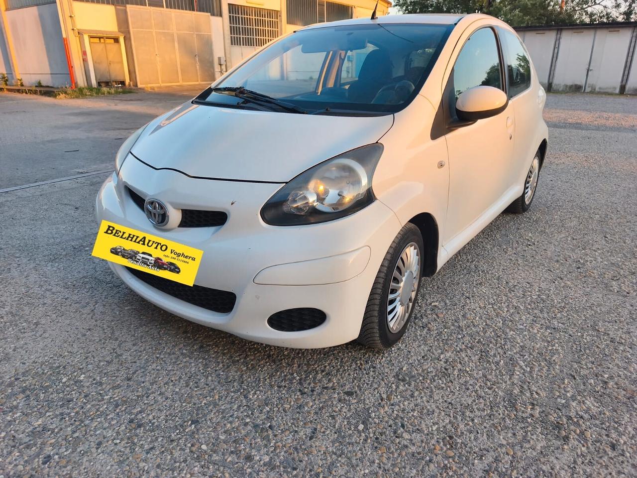Toyota Aygo 2012----1.0 Benzina Neopatentati