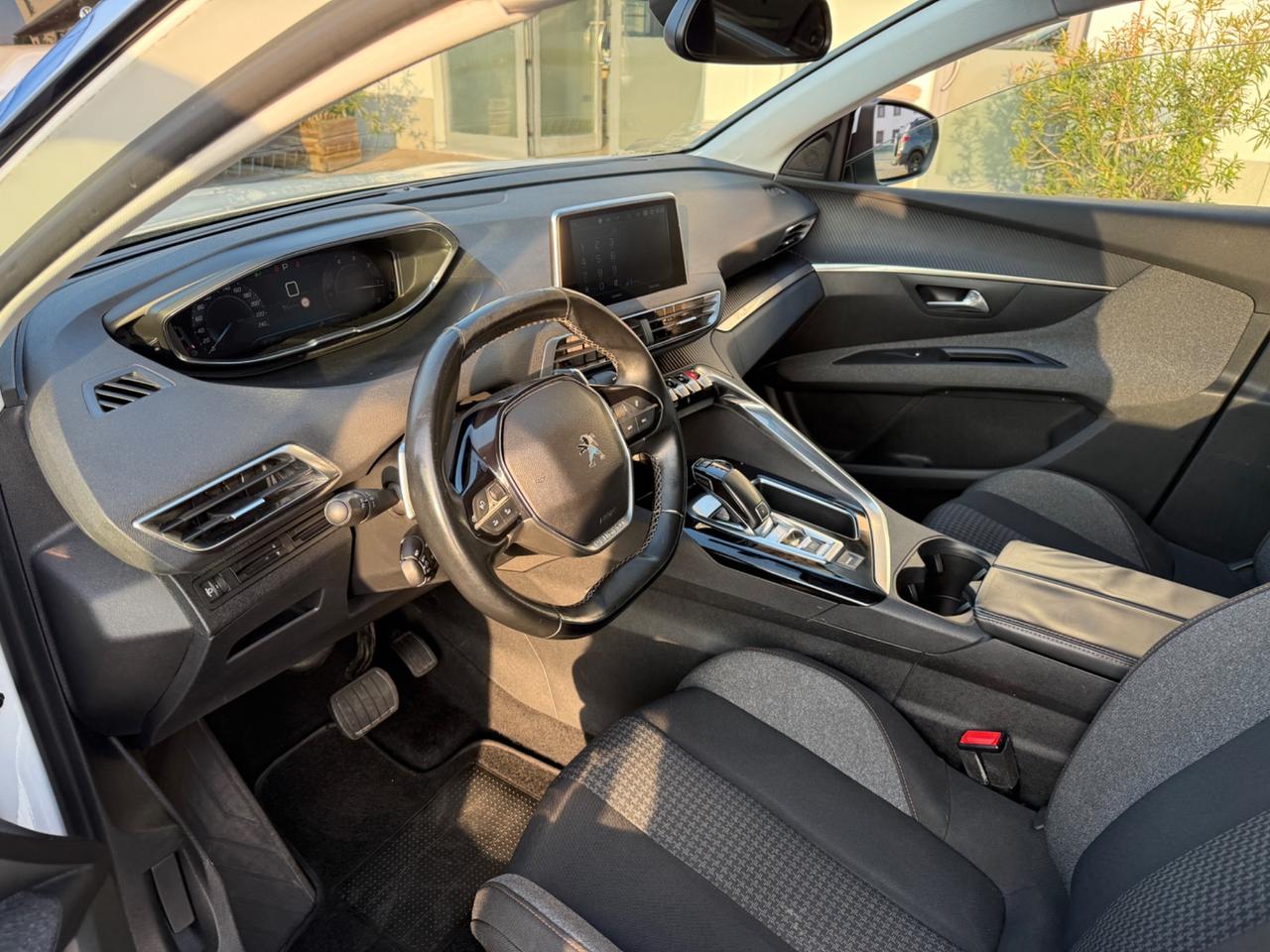 Peugeot 5008 BlueHDi 120 S&S EAT6 Business 7 posti