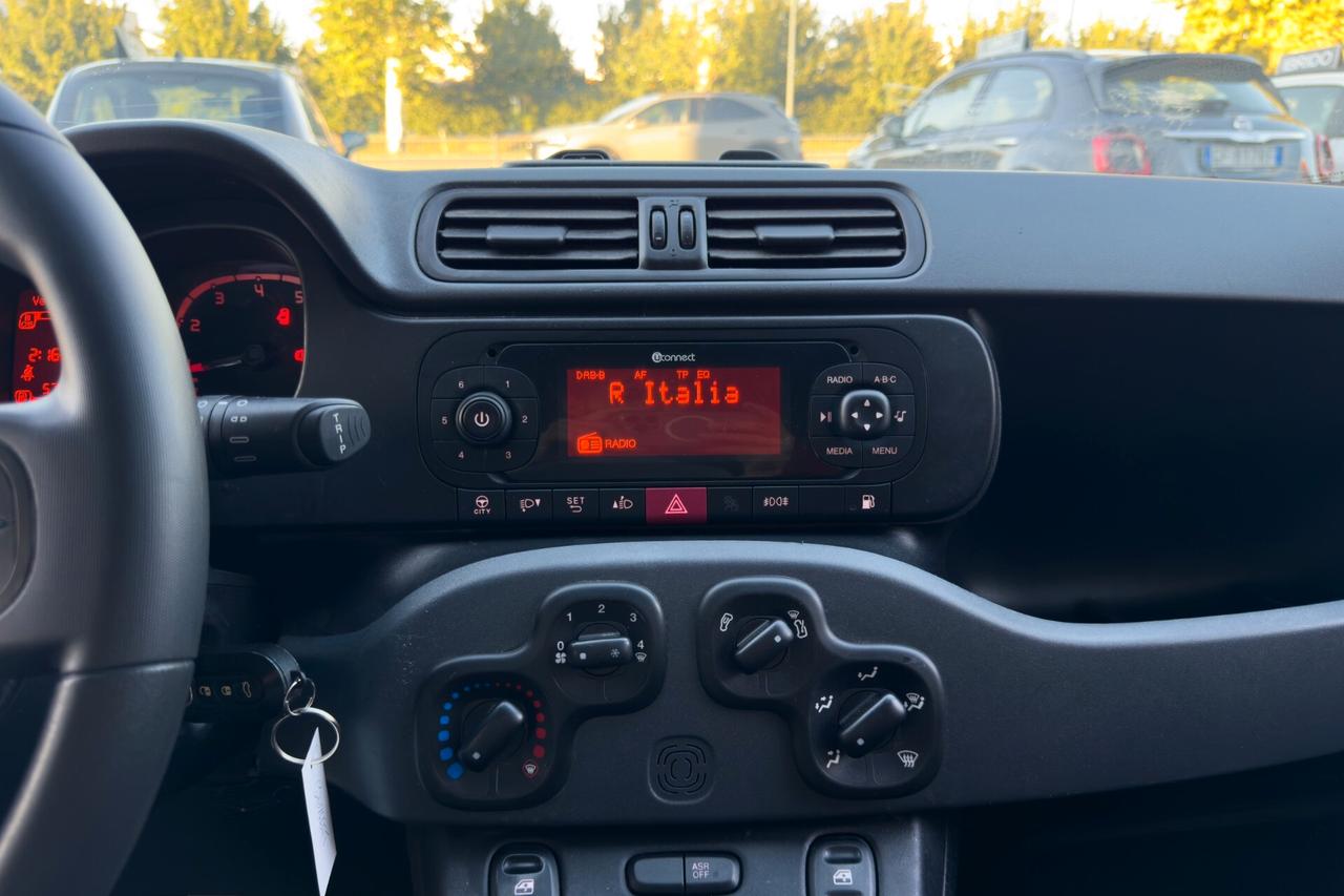 FIAT PANDA VAN 2 POSTI - ventilazione interna vano carico TARGA GB867TT