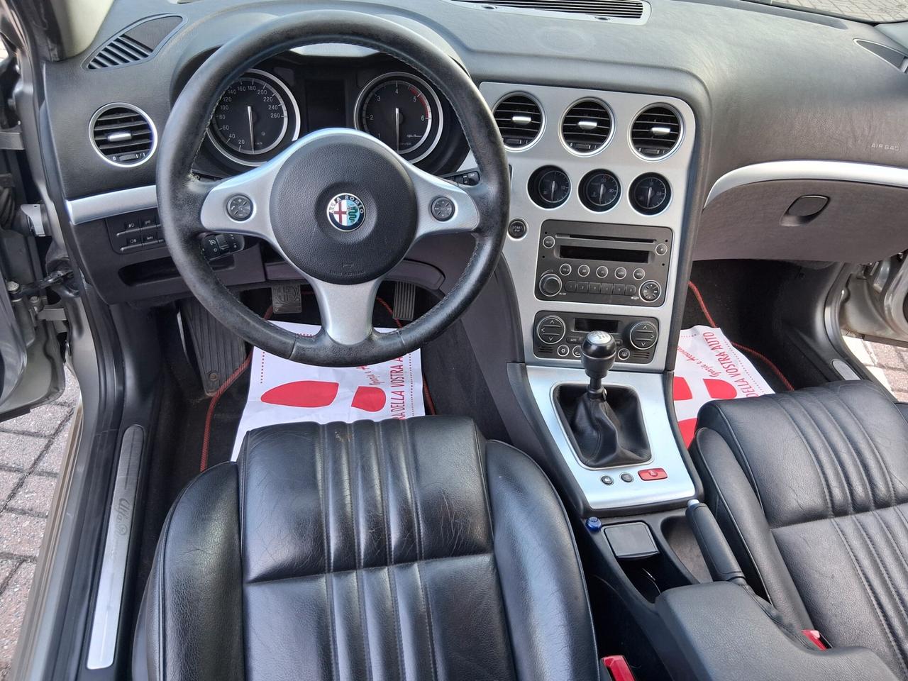 Alfa Romeo 159 1.9 JTDm 16V Sportwagon Distinctive