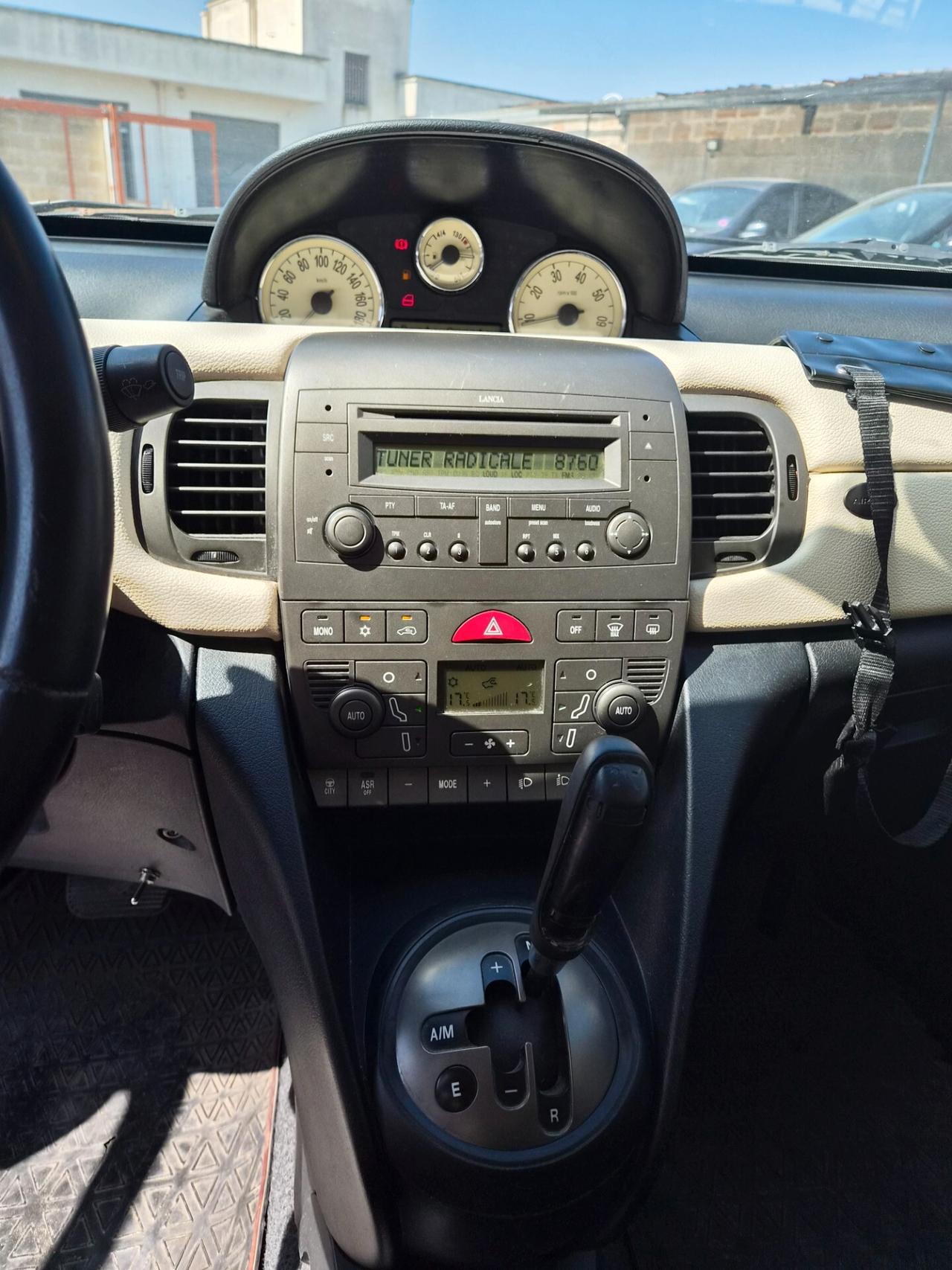 Lancia Ypsilon 1.3 Multijet 16V Argento AUTOMATICA