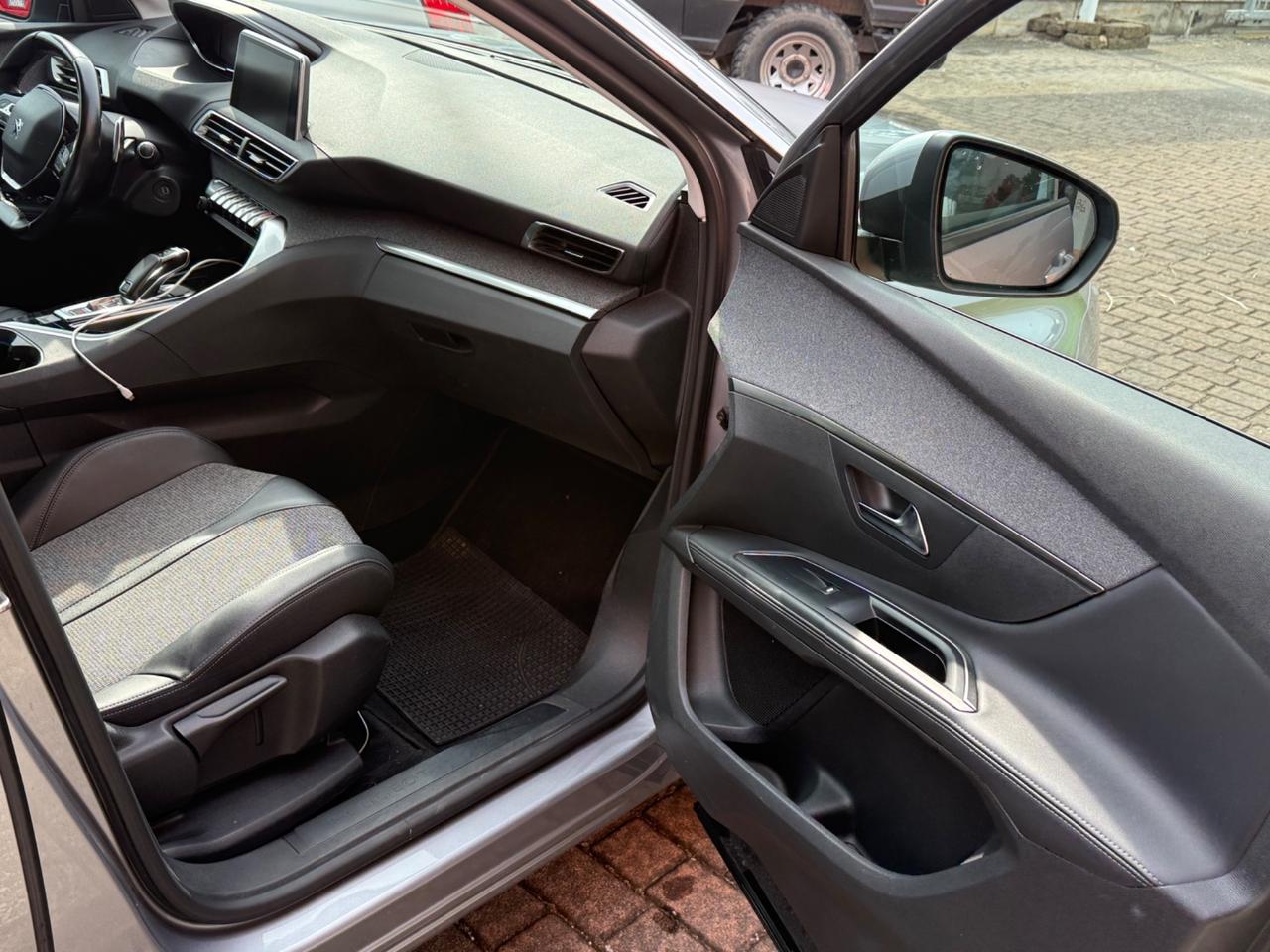 Peugeot 5008 BlueHDi 130 S&S EAT8 Allure 7 POSTI