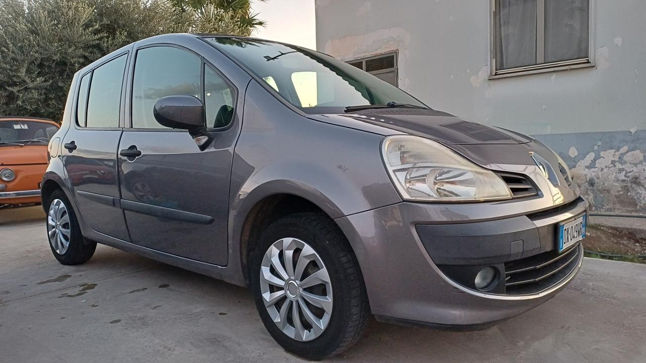Renault Modus 1.2 16V Dynamique 2009