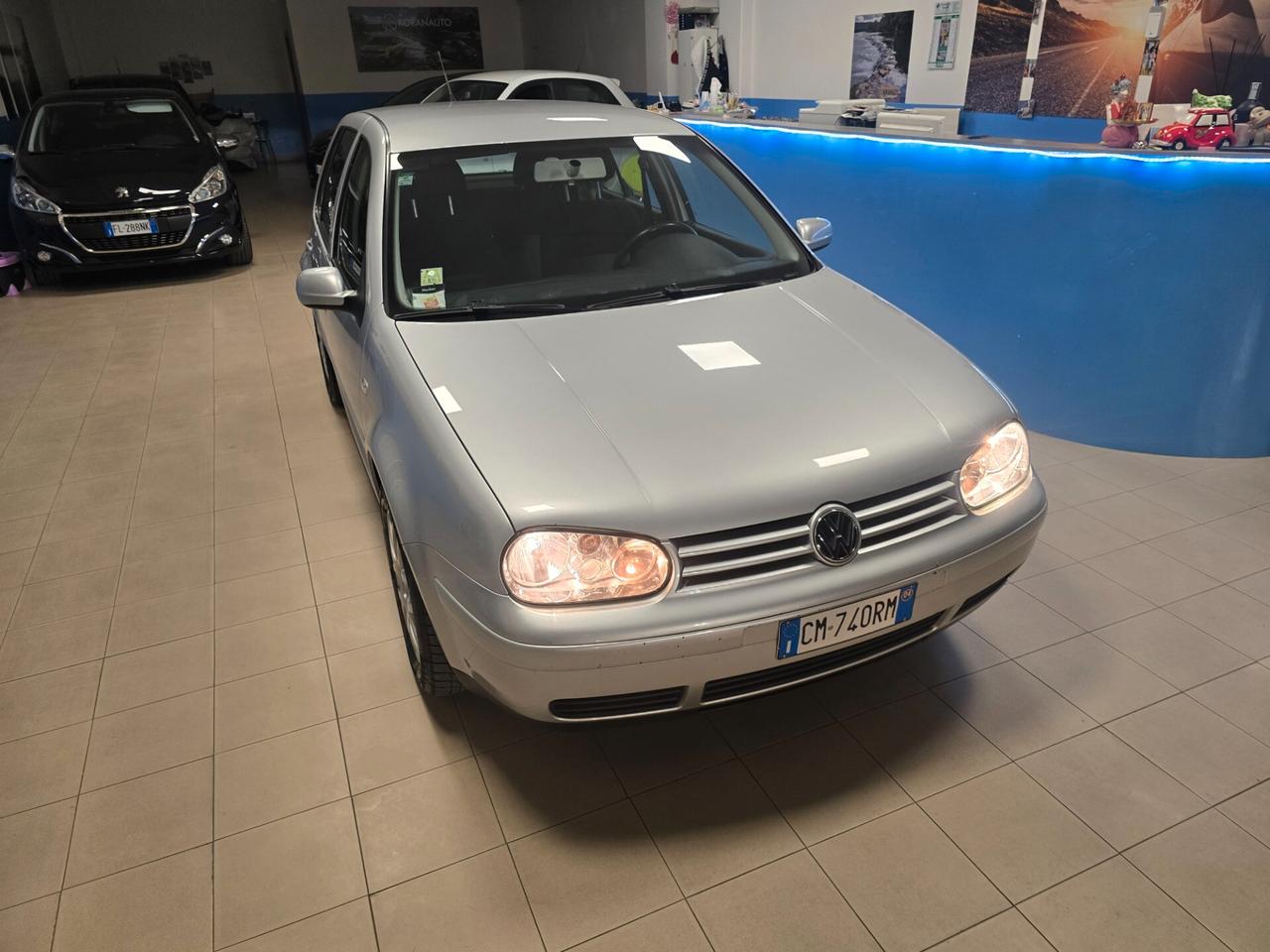 Volkswagen Golf 1.6 16V FSI 3p. Comfortline
