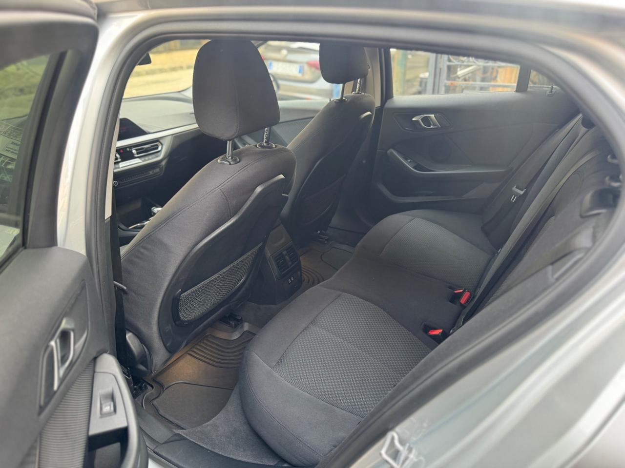 Bmw 116 116d 5p. Luxury