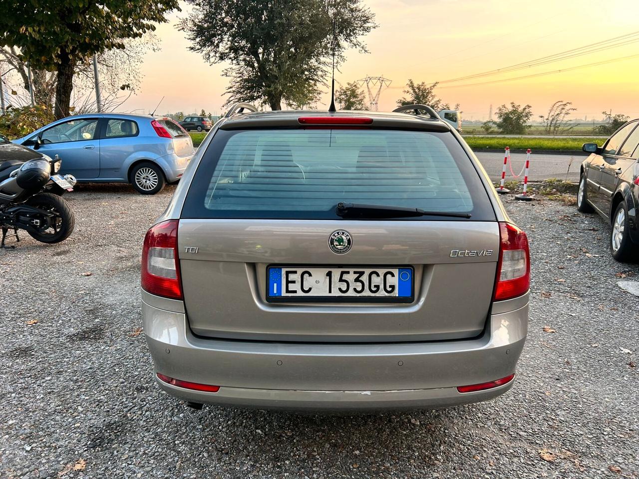 Skoda Octavia 1.6 TDI CR F.AP. DSG Elegance