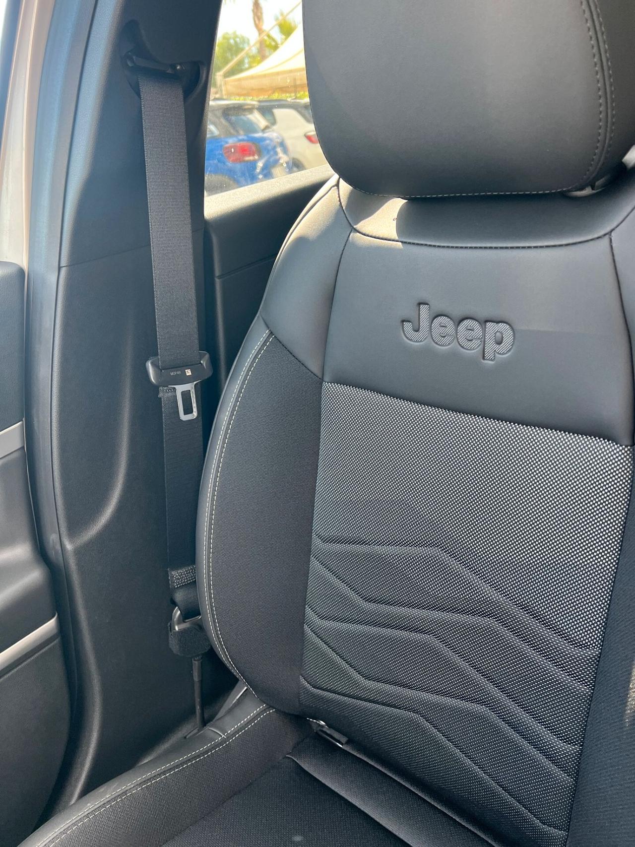 Jeep Avenger 1.2 Turbo 100 CV MHEV Summit