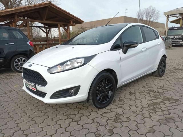 FORD Fiesta 1.5 TDCi 5porte Black &amp; White Edition