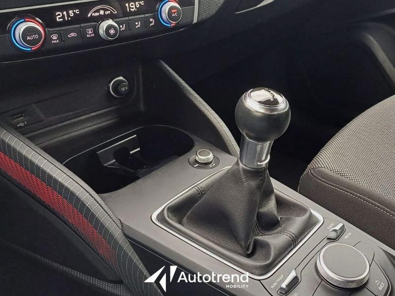 Audi Q2 30 TDI 116 CV NAVI LED Identity Black
