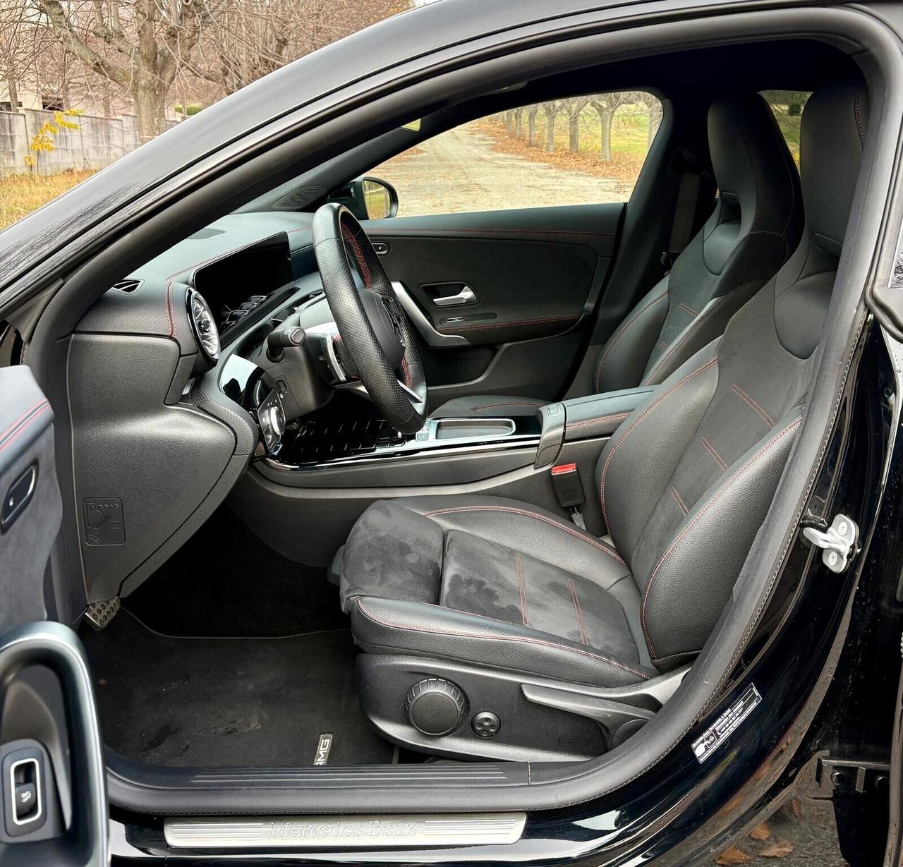 Mercedes-benz CLA 180 Automatic Shooting Brake AMG Line Premium