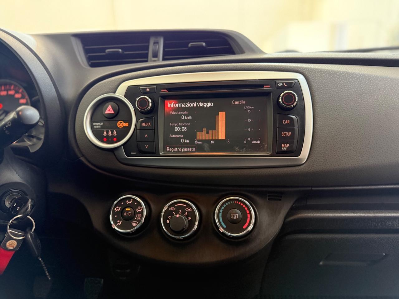 Toyota Yaris 1.0 5 porte OK NEOPATENTATI