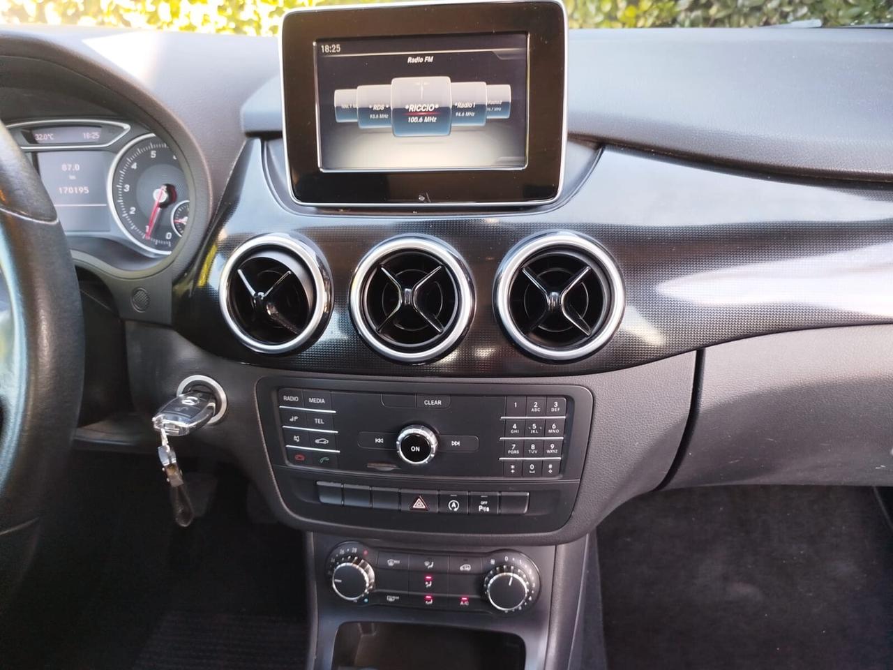 Mercedes-benz B 200 c Sport