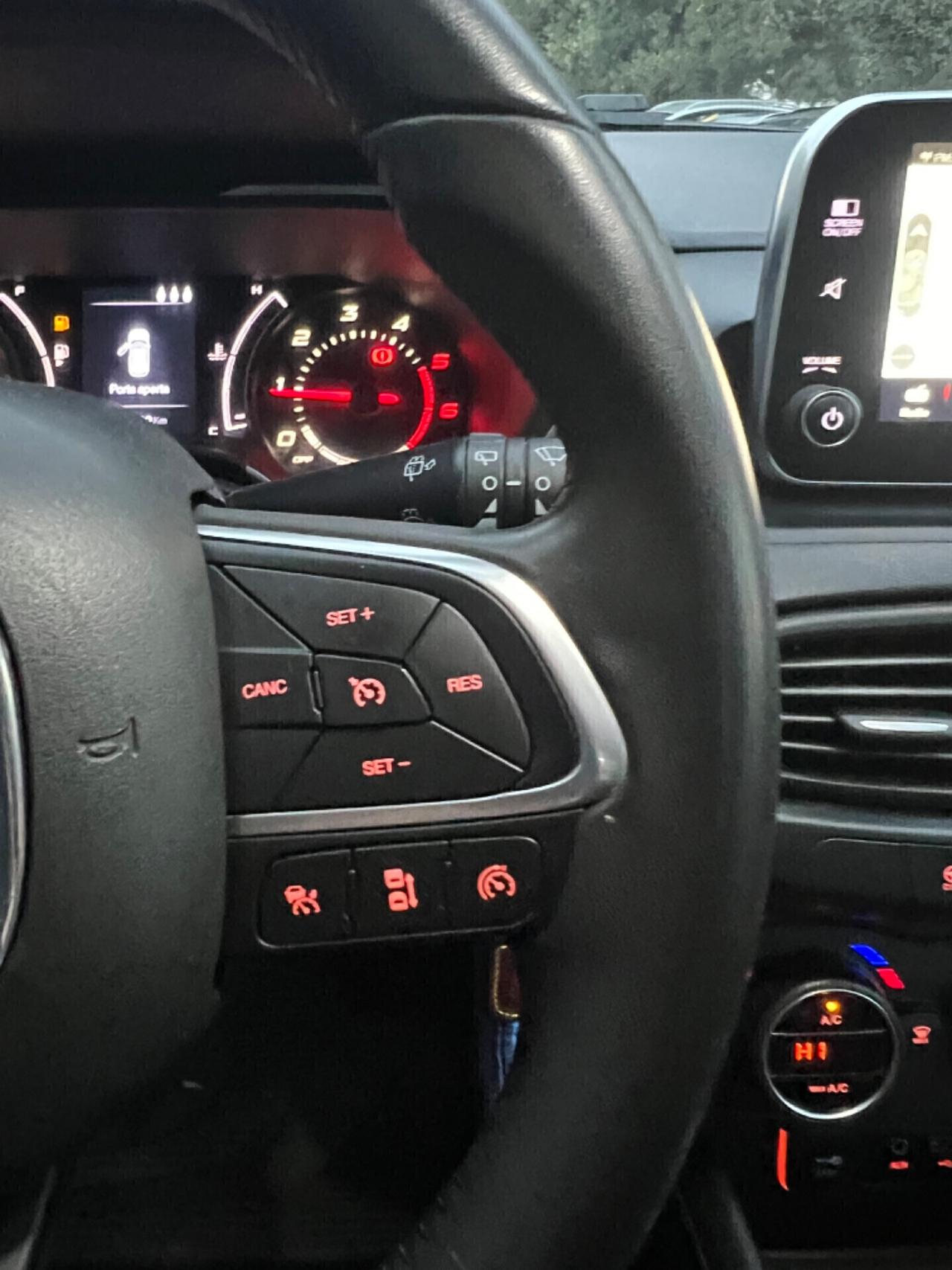 Fiat Tipo 1.6 Mjt ***5 PORTE*** S&S Lounge,Retrocamera,Cerchi diamantati,LED,Navigatore,Climatronic,ecc.