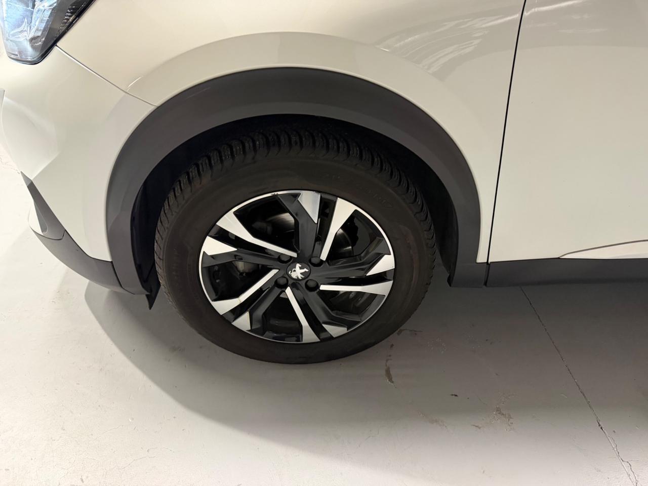 Peugeot 2008 PureTech 130 S&S EAT8 Allure