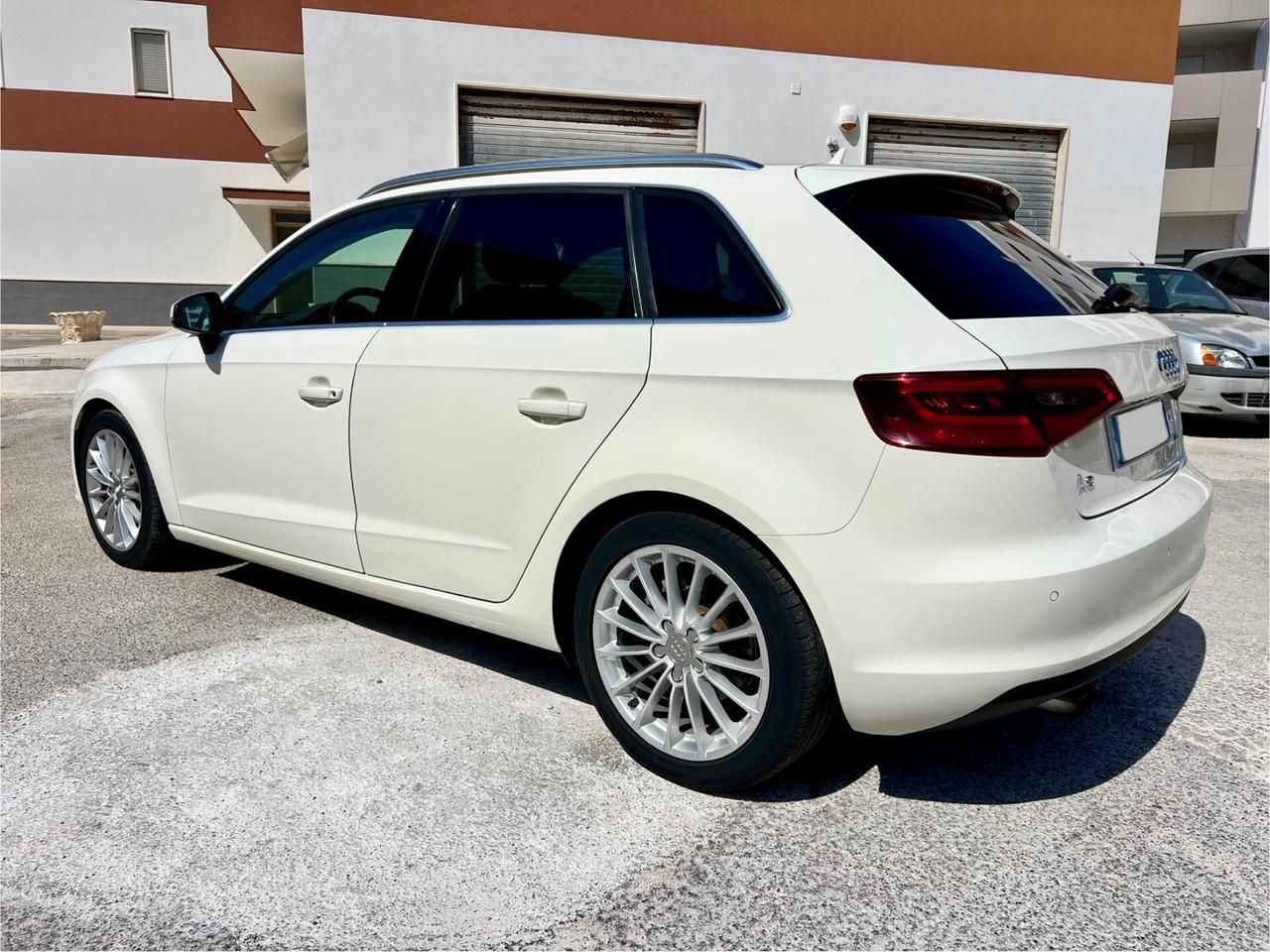 Audi A3 1.6 TDI clean diesel Ambition