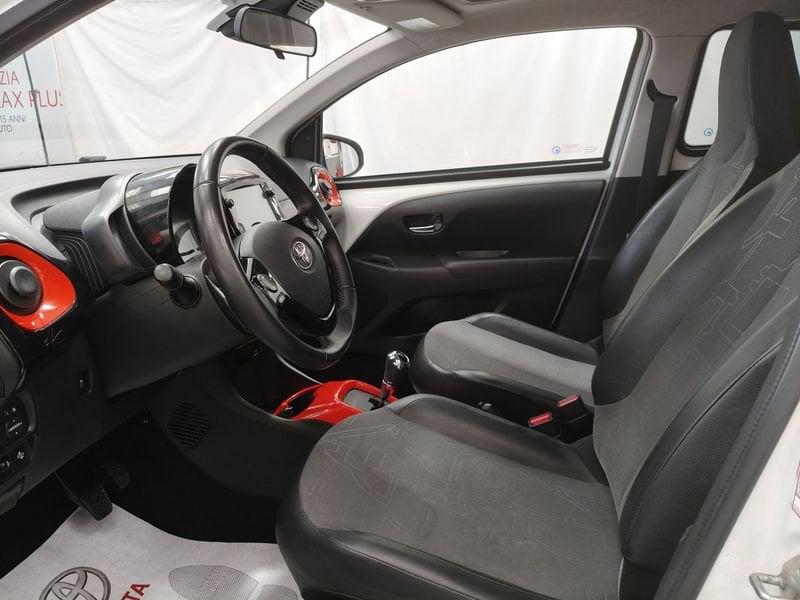 Toyota Aygo 1.0 VVT-i 72 CV 5 porte x-wave orange MMT