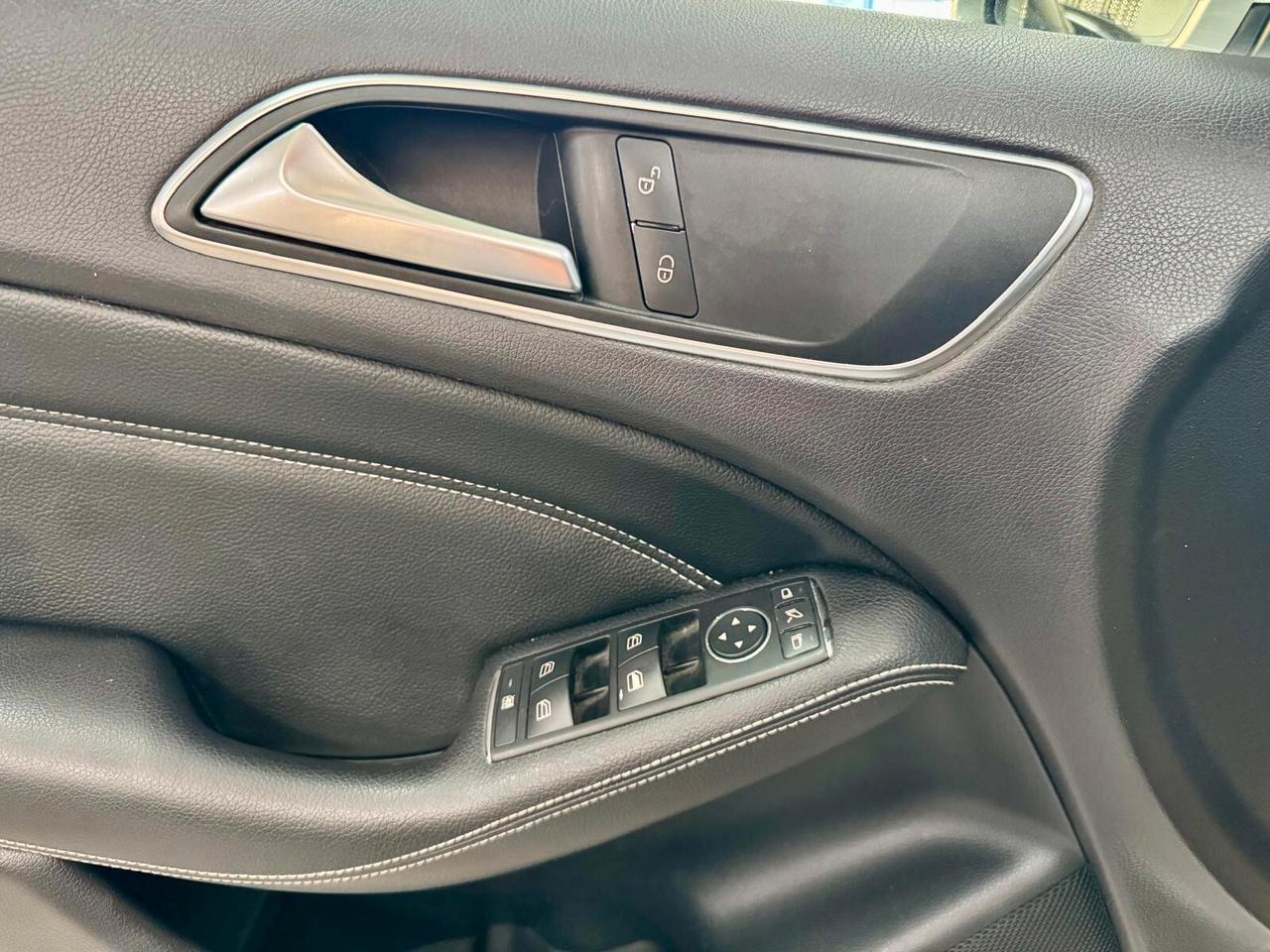Mercedes B 200 NGD Automatic Sport 2015